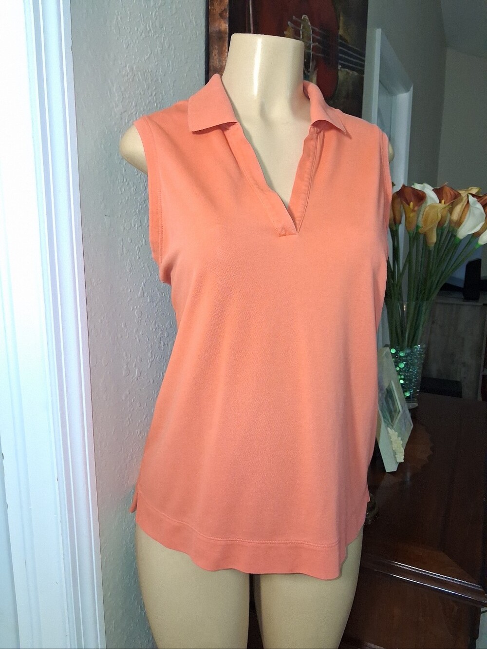 TOMMY BAHAMA CORAL SLEEVELESS COLLARED SHIRT SZ LG